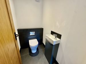 Ground Floor WC- click for photo gallery
